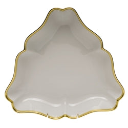 Open image in slideshow, Gwendolyn Triangle Dish
